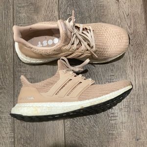 Adidas ultra boost size 8 women’s